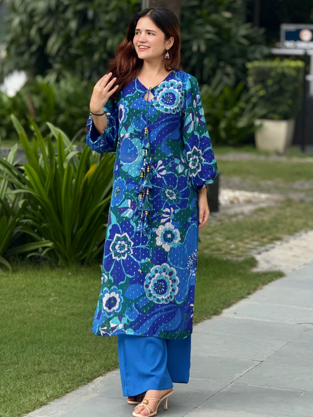 Blooming blue suit set
